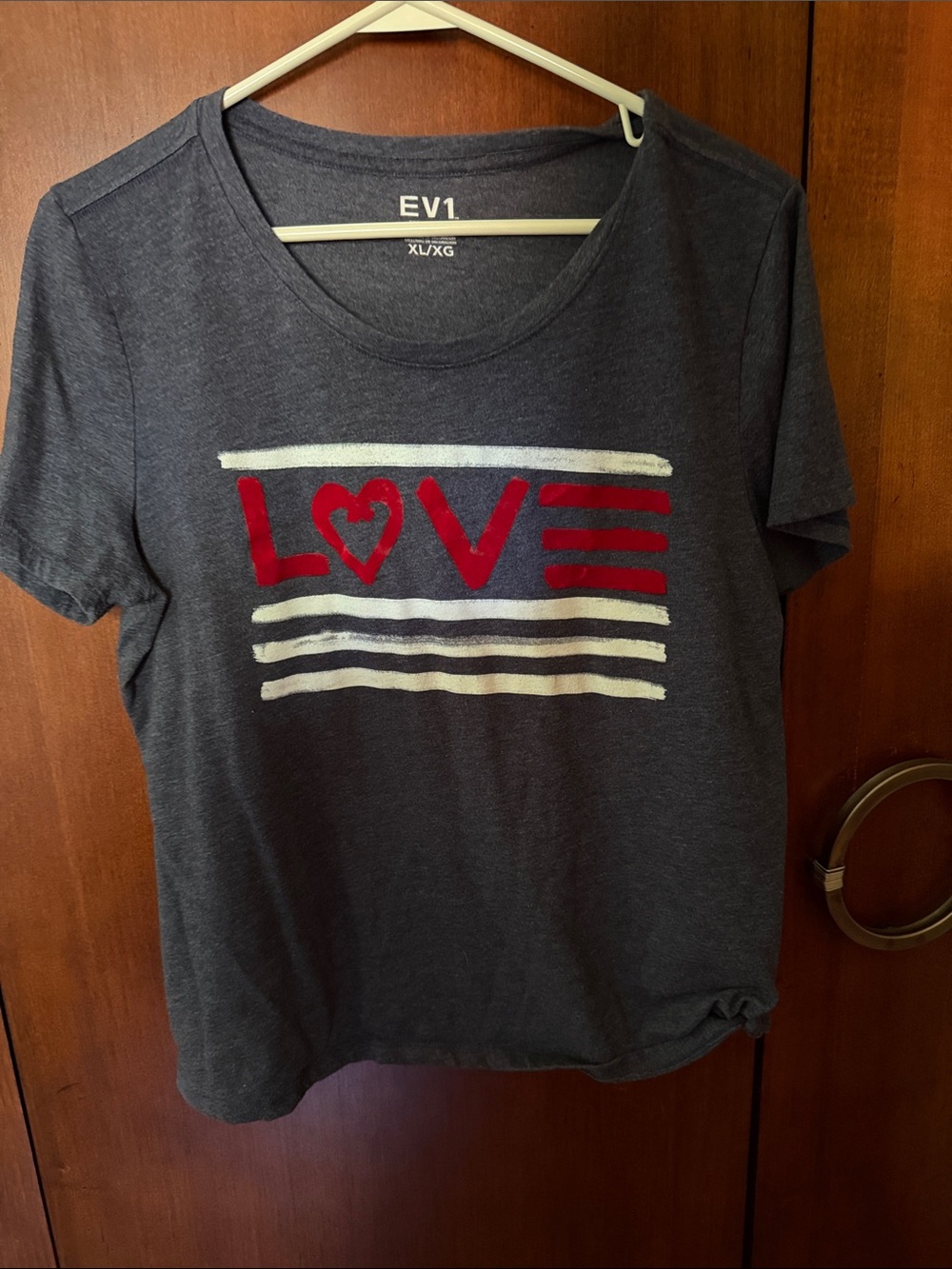 EV1 Women’s Charcoal Short Sleeve 'LOVE' Graphic Tee - Red & White Print